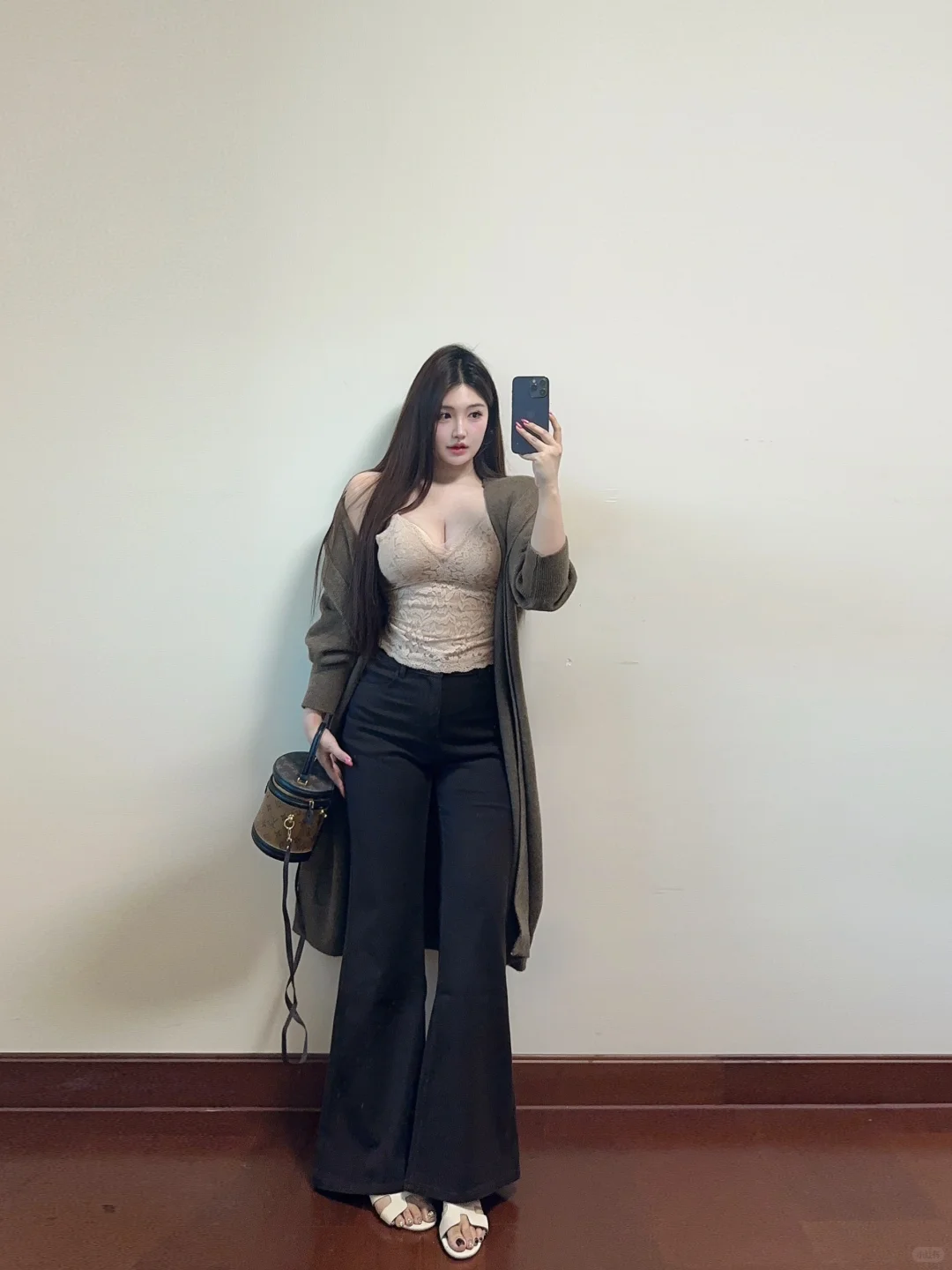 168/147斤 肉感身材秋冬也可以美丽动人👀～