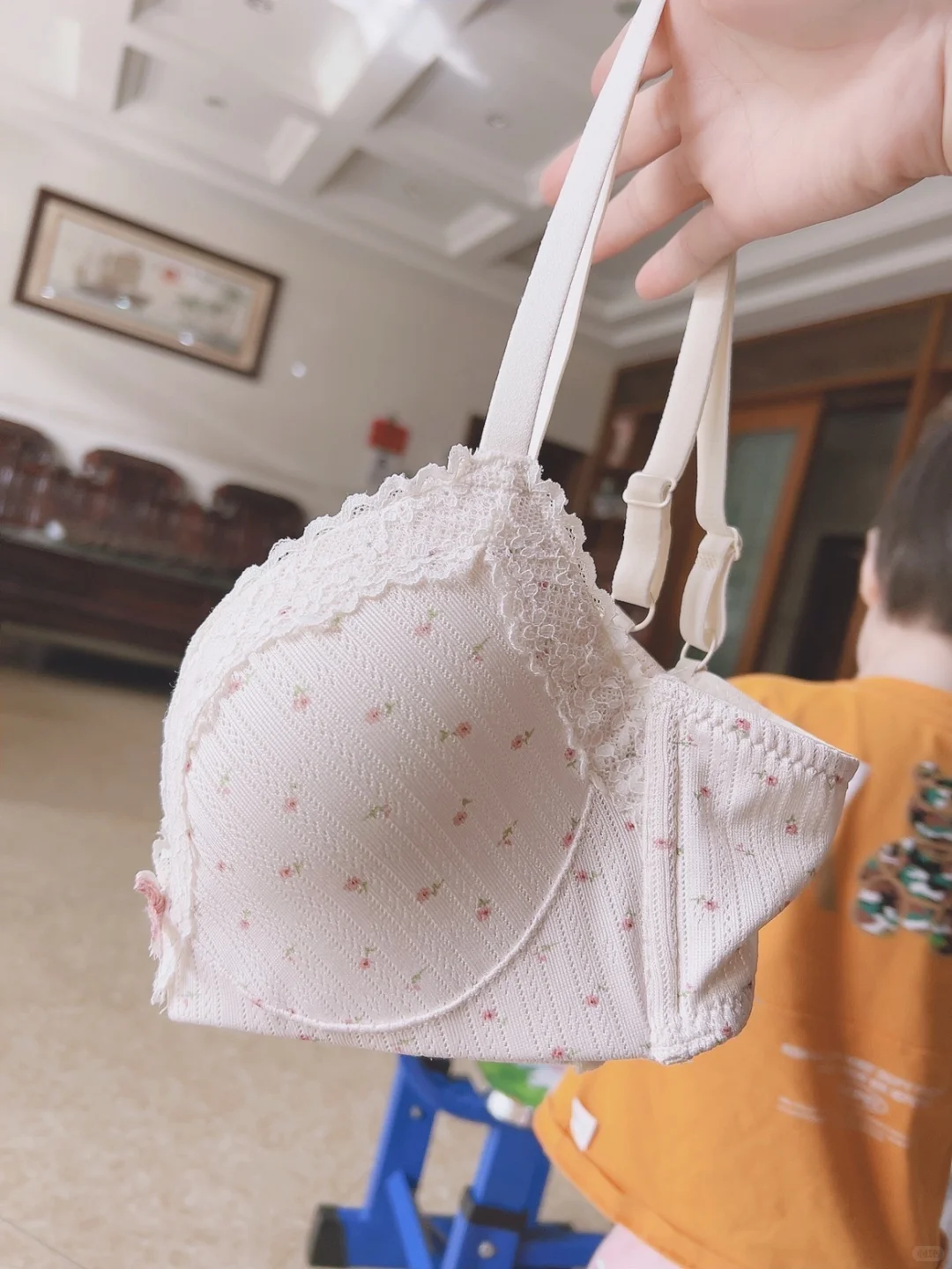 穿出 skims 感好身材！小胸的福音..太显大了