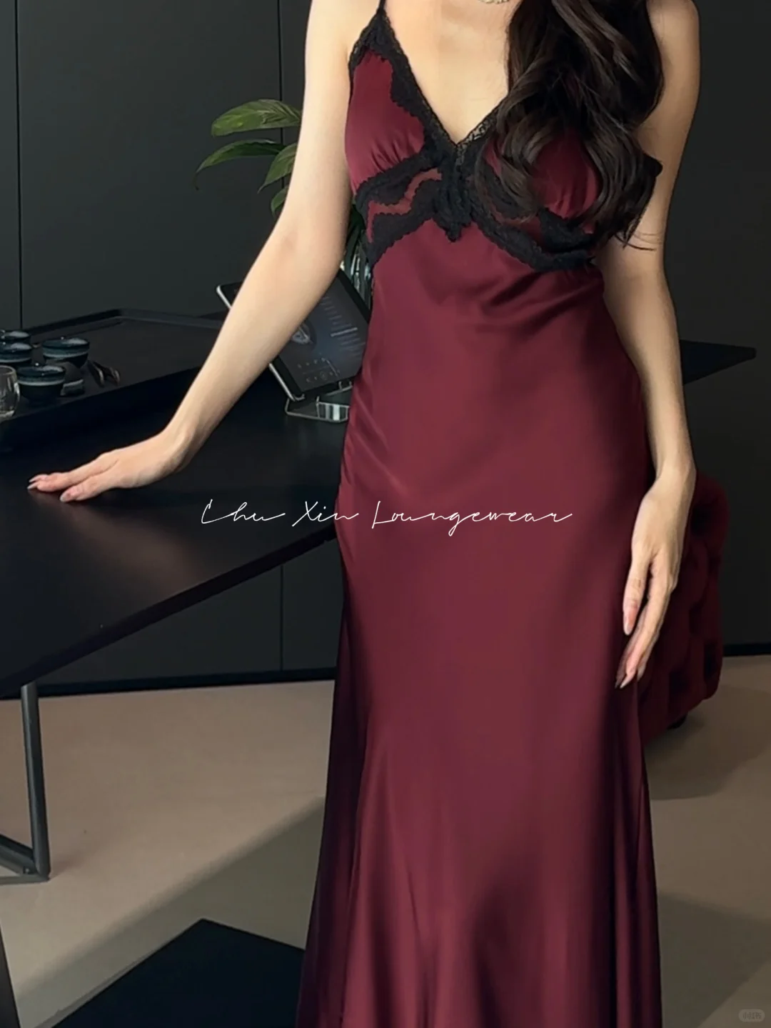 我天！！！🌹被这条玫瑰红裙美晕了 好美艳