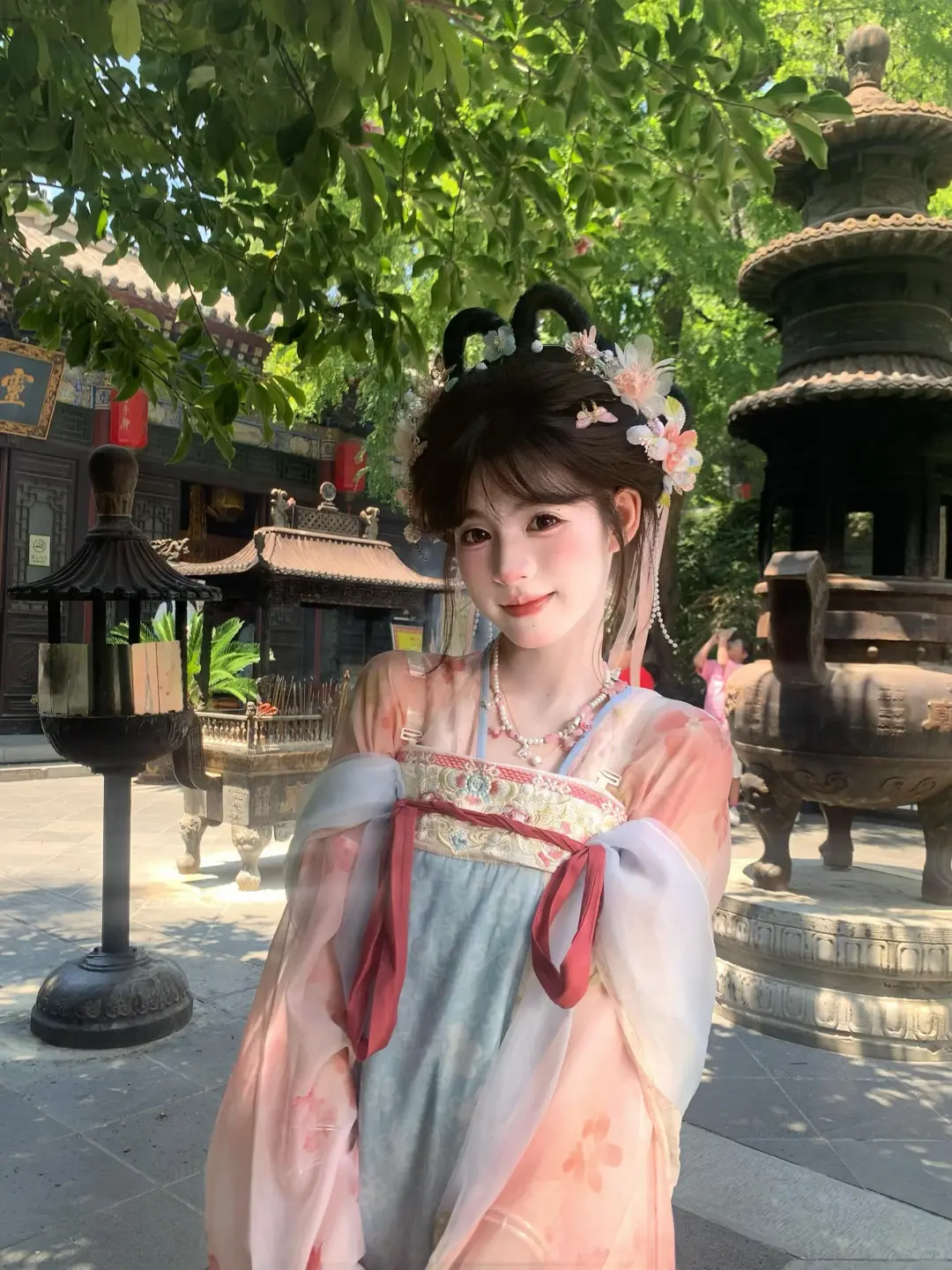 穿成这样回到大唐，应该会被贵妃捏脸吧