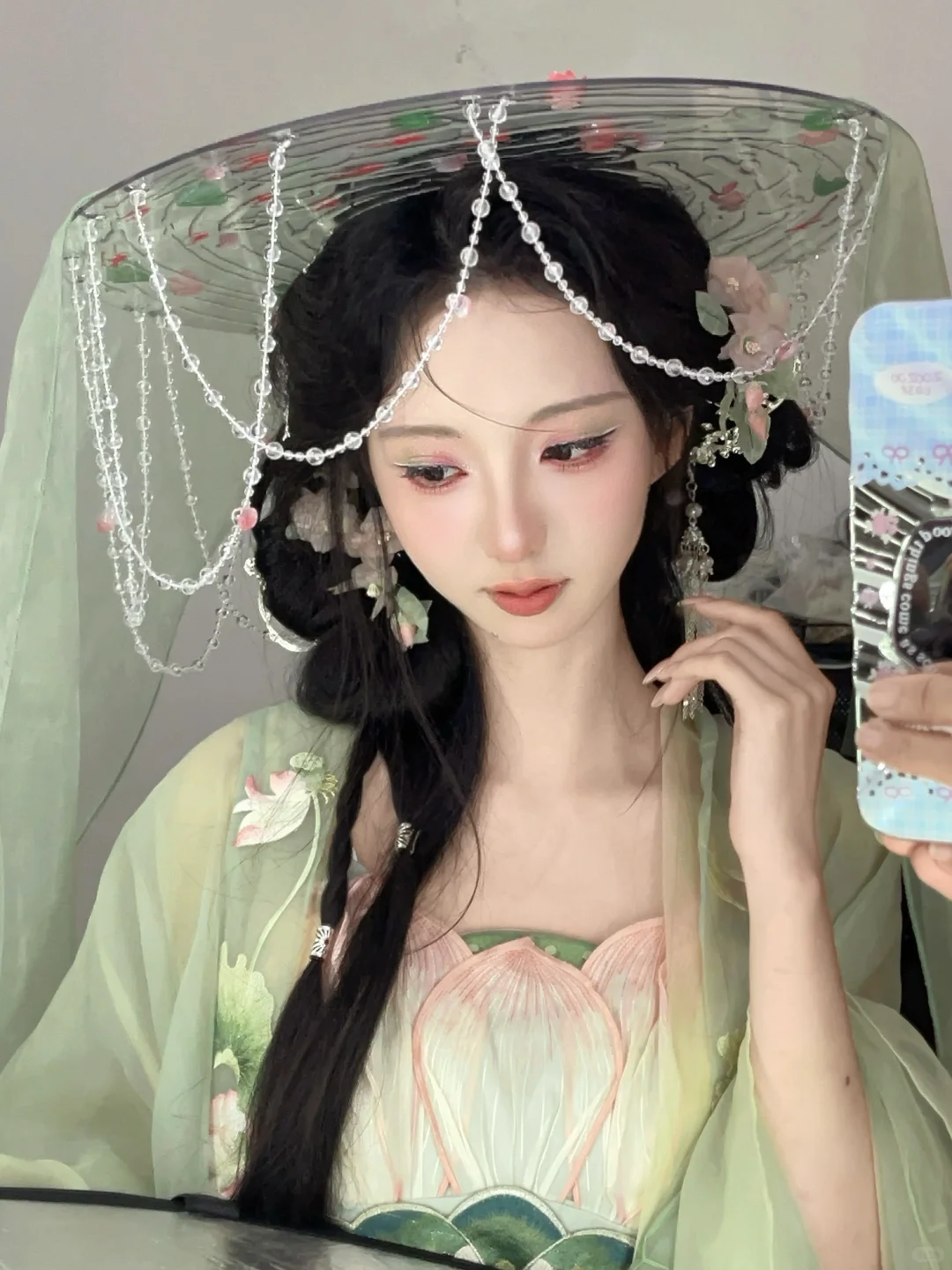 拍荷花汉服造型✨