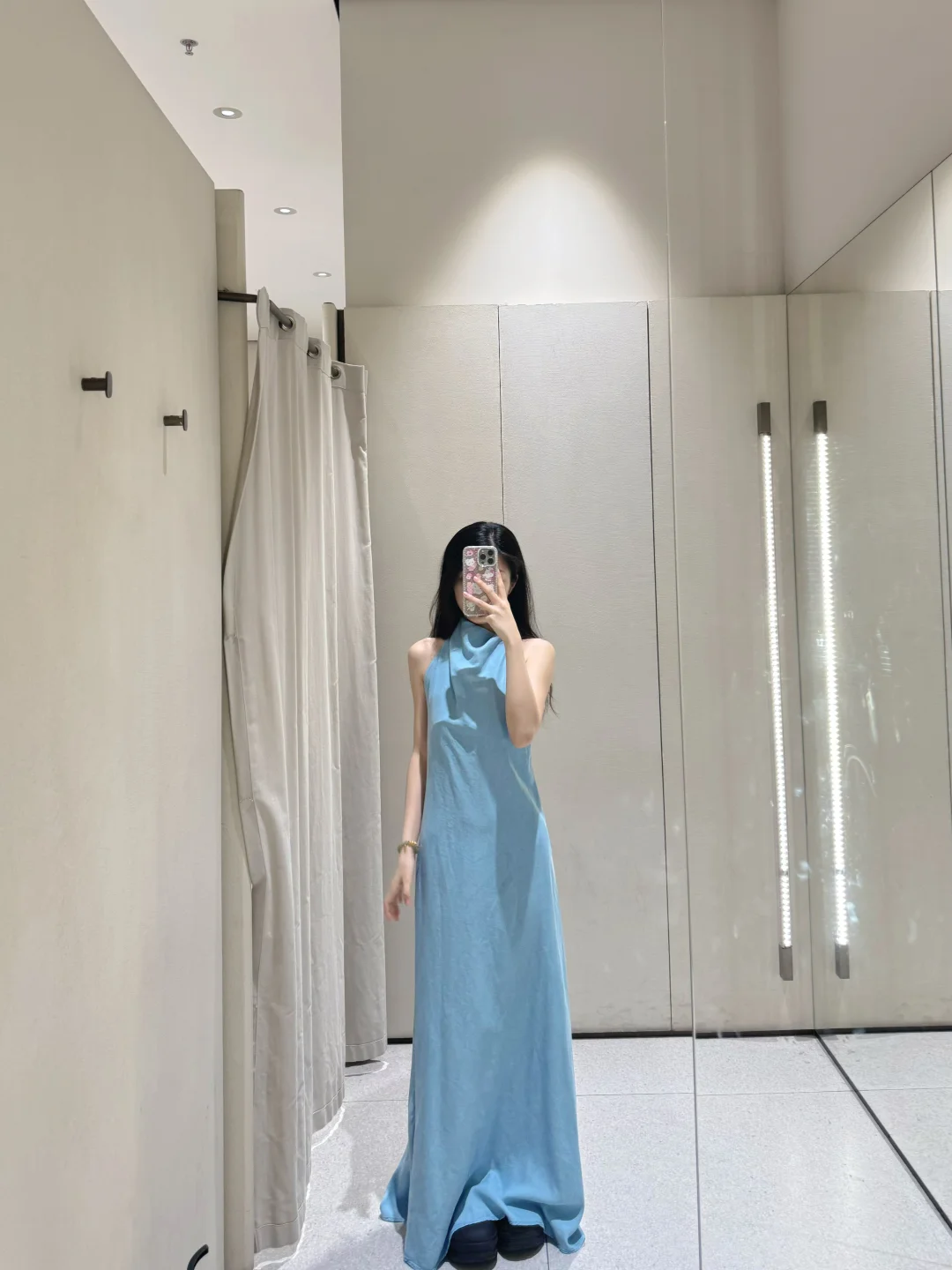 zara新品蓝色露背连衣裙👗