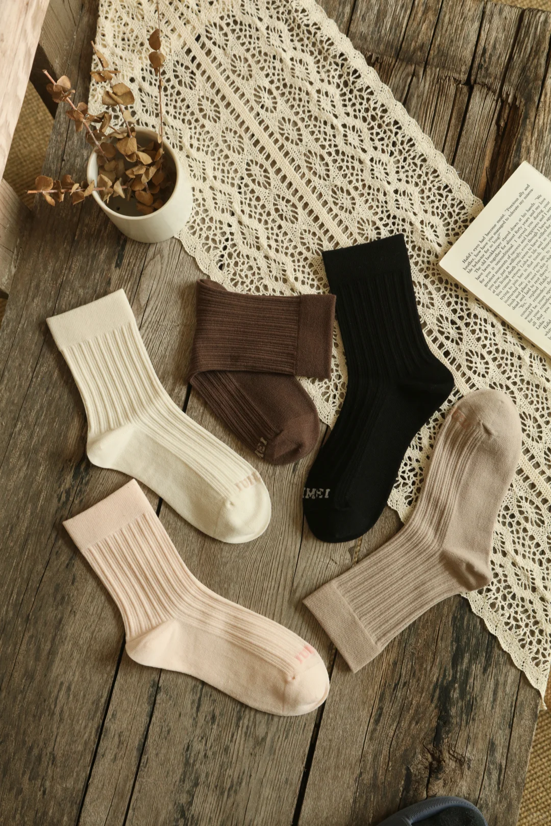 郡美|不允许还有人没穿过棉麻袜🧶