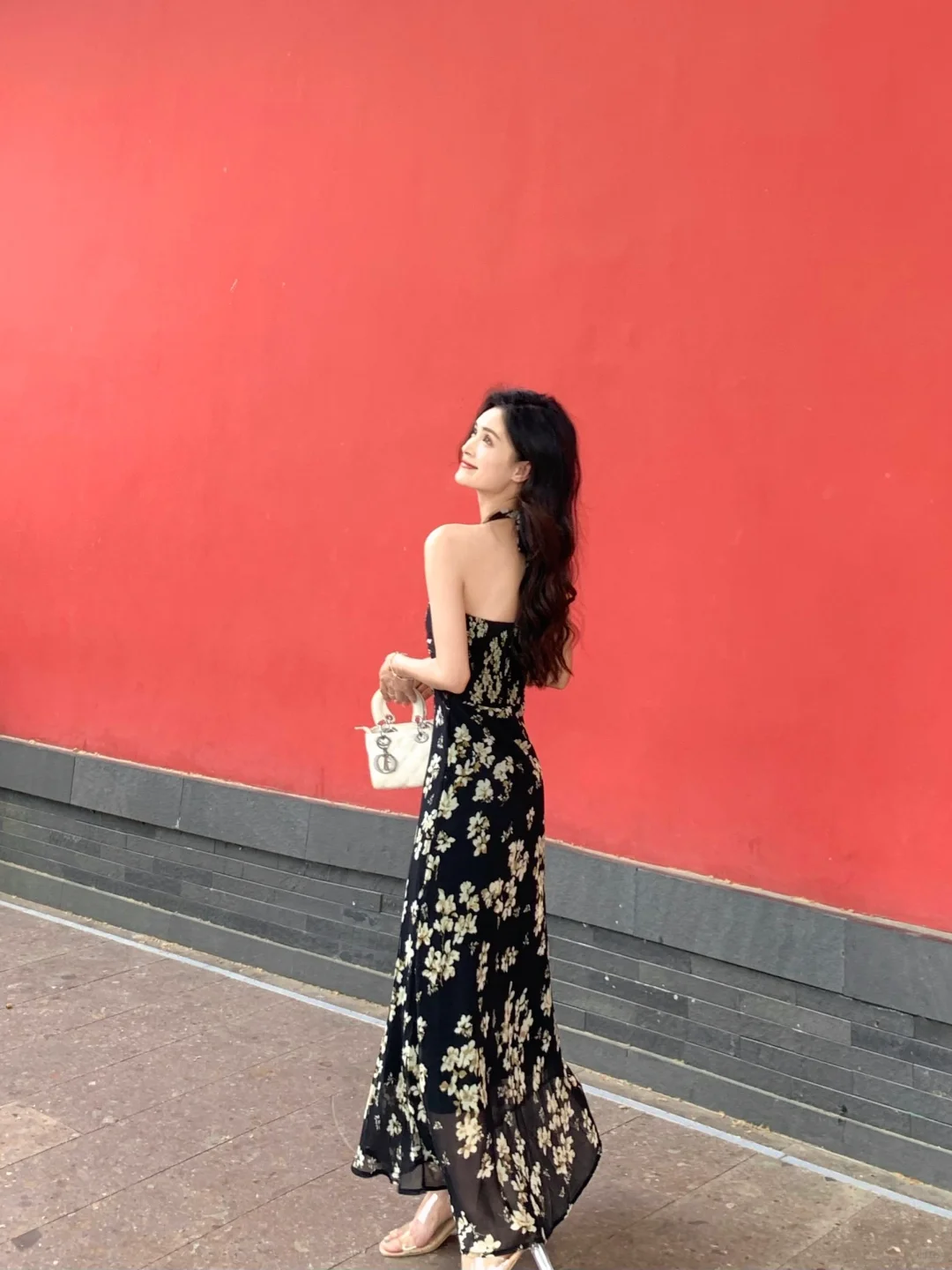 哦莫！一秒硬控到我的本命碎花连衣裙！