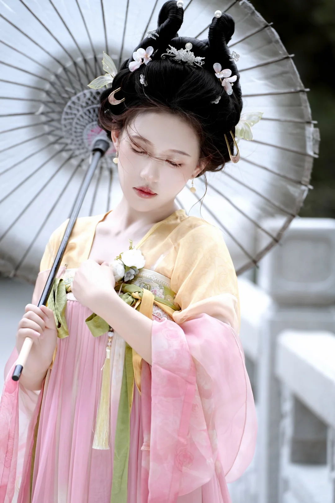 春朝迎百花，秋月沐明月 | 客