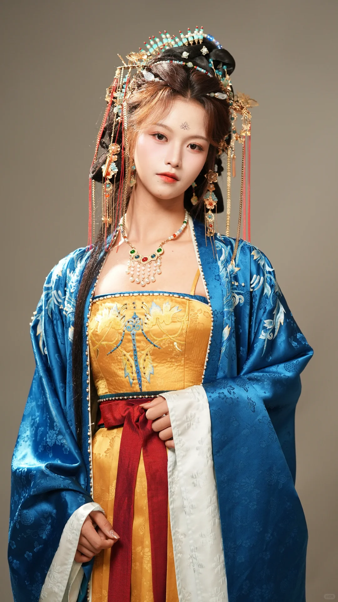 预告两张定妆照～