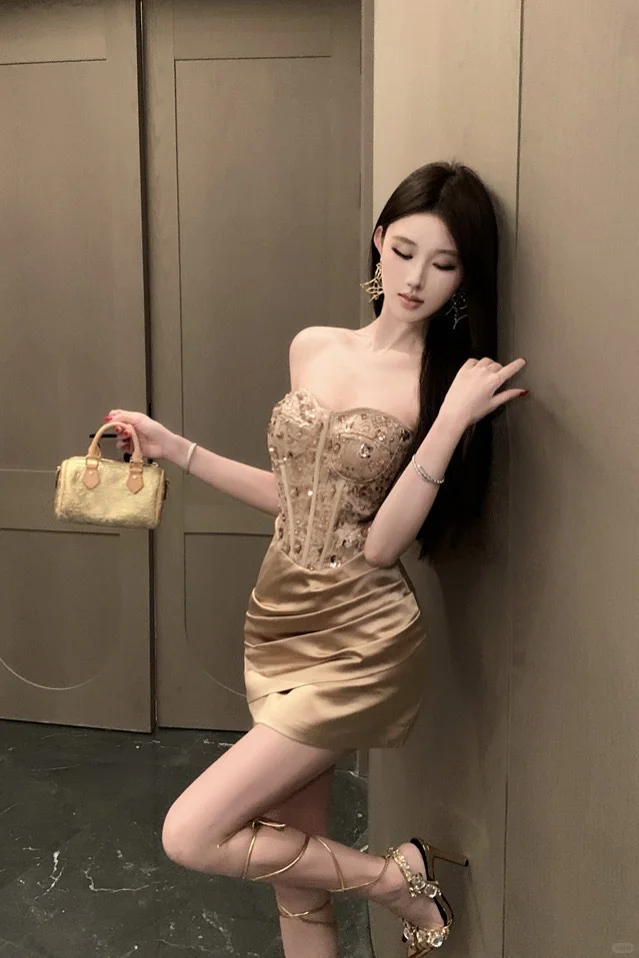 浅当一下人间富贵花💛这条裙谁穿谁是C位