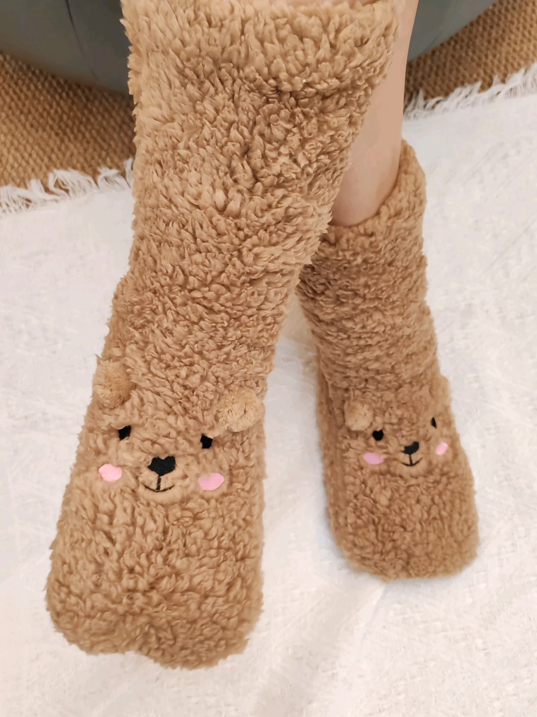 在家实现光脚自由🔥地板袜子好可爱暖足