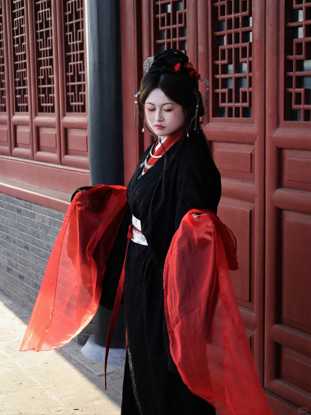 独属于战国袍的宿命感