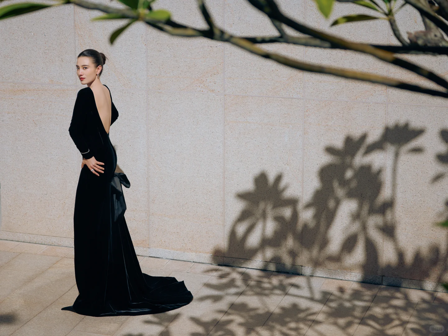 优雅有力 ，美裙加持 🖤