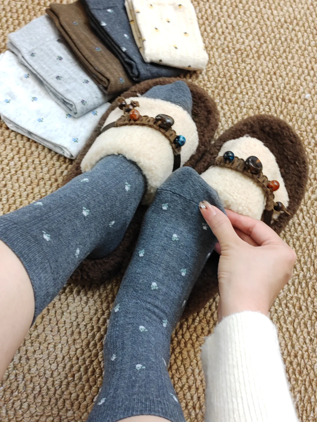 秋冬🧦纯棉碎花袜子谁穿谁好看~