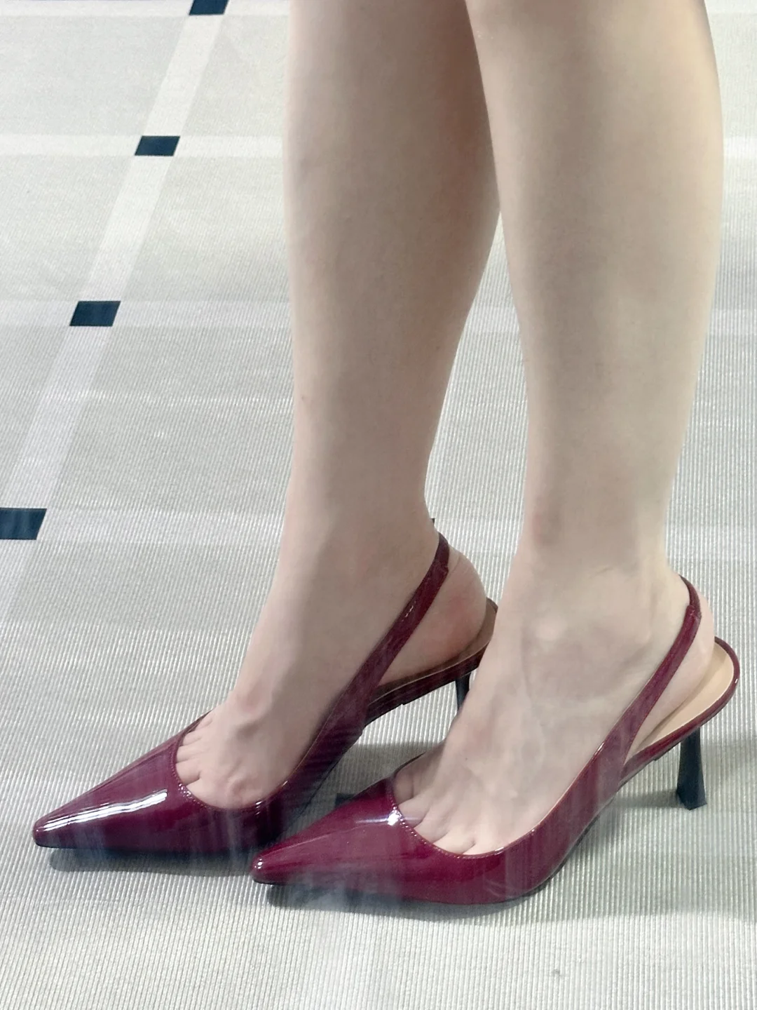 论高跟鞋对腿的修饰效果👠