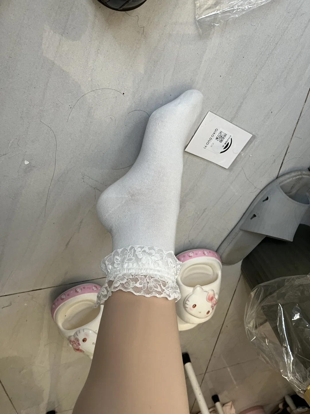 好喜欢这个光腿神器配花边袜