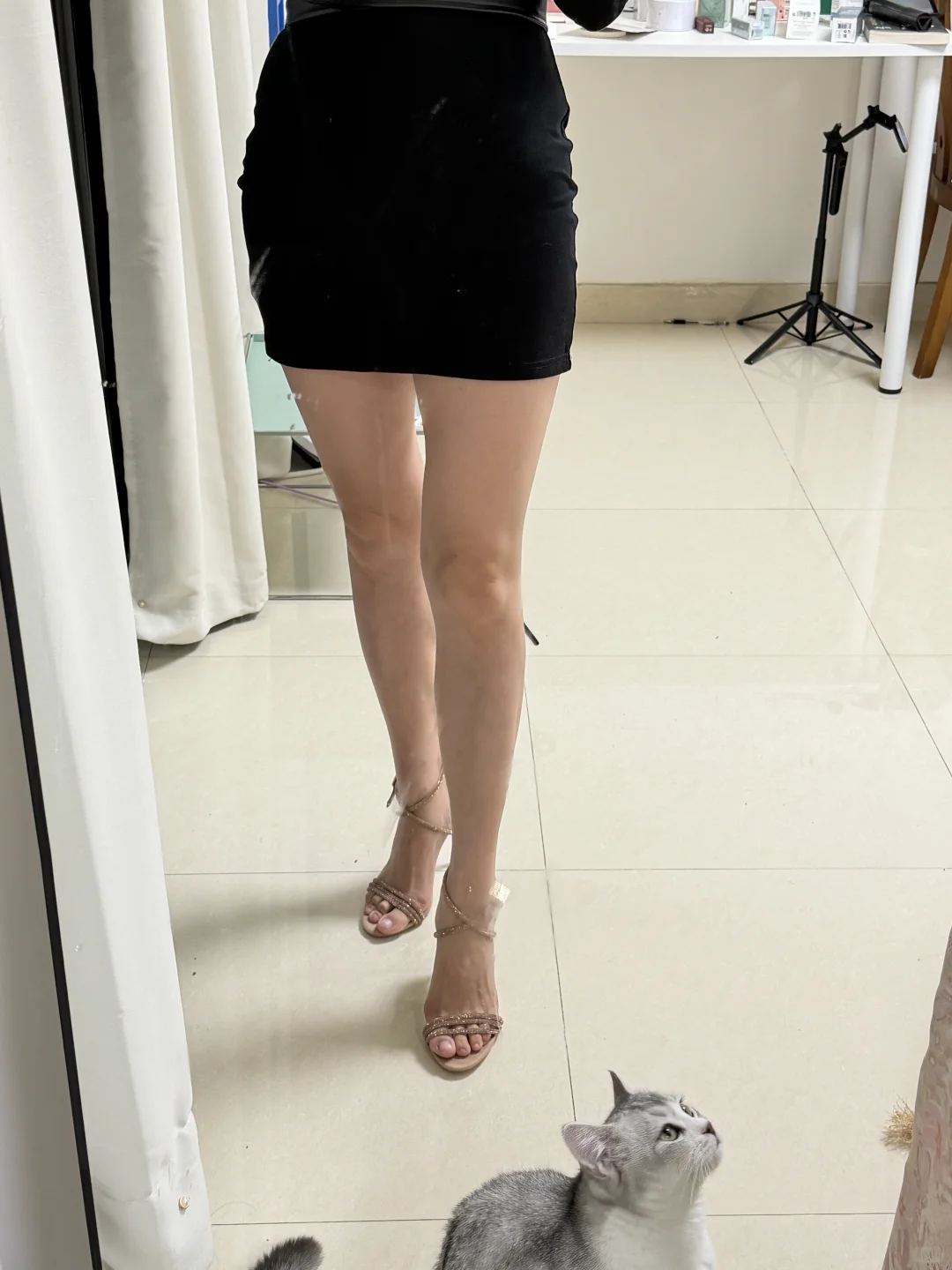 这双高跟鞋除了超级美我想不出来其他形容词