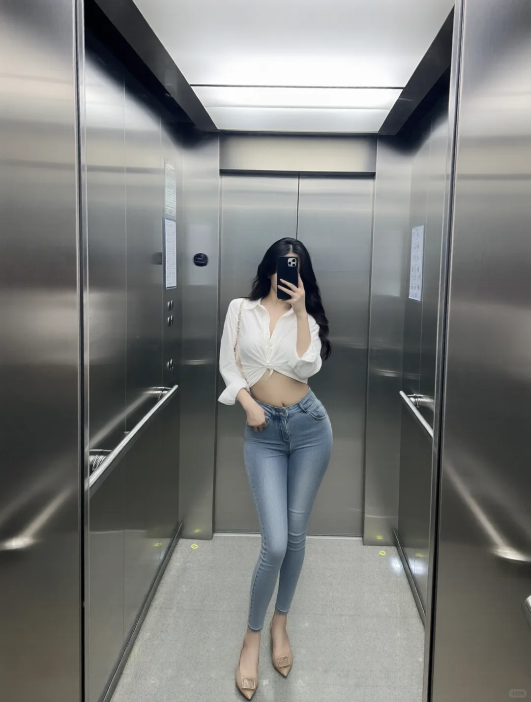 牛仔裤的腰臀比yyds