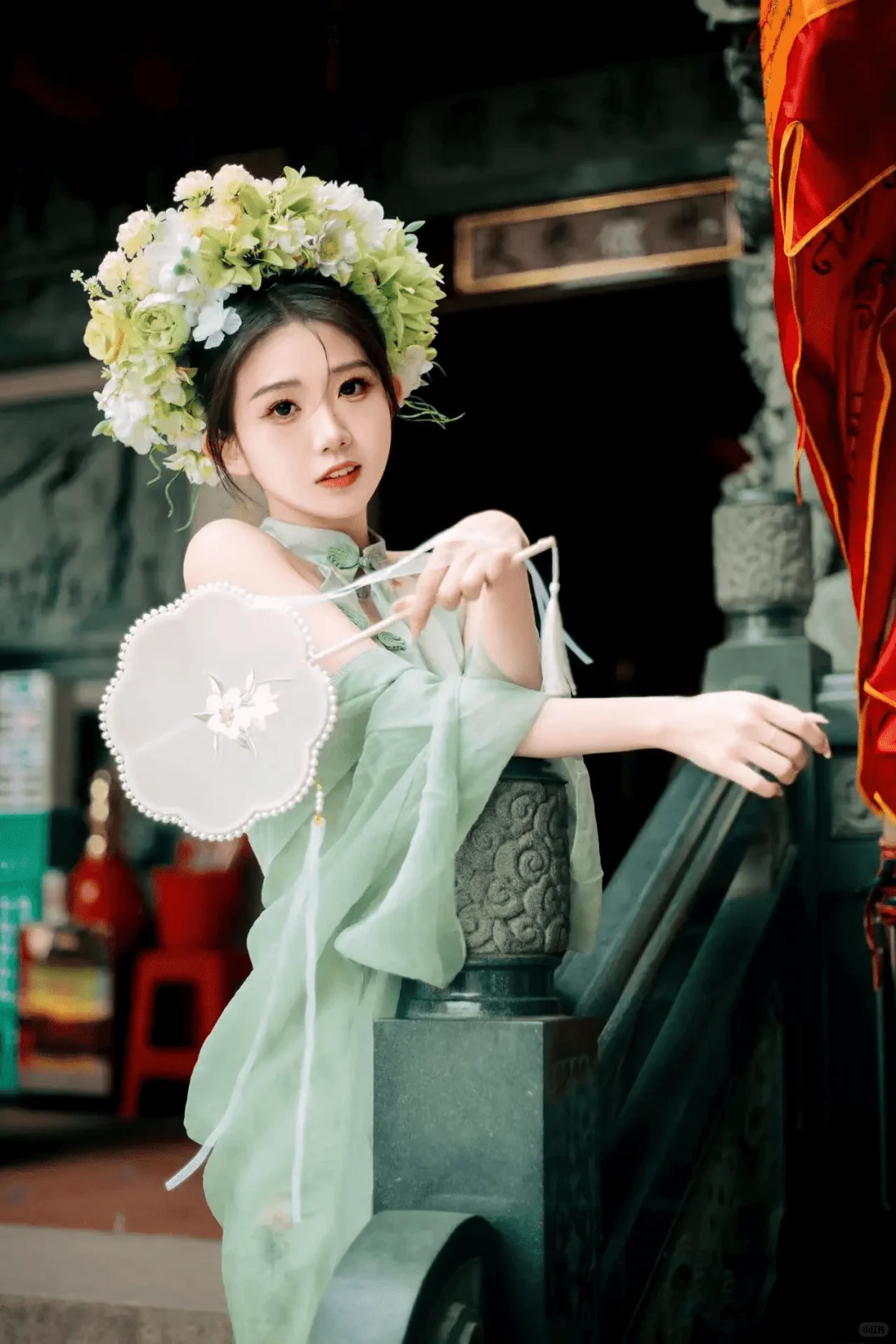 绿色旗袍➕小清新簪花，适配度💯