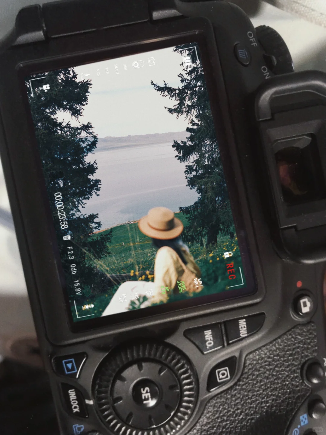 找到了被夸爆的赛里木湖独立摄影师