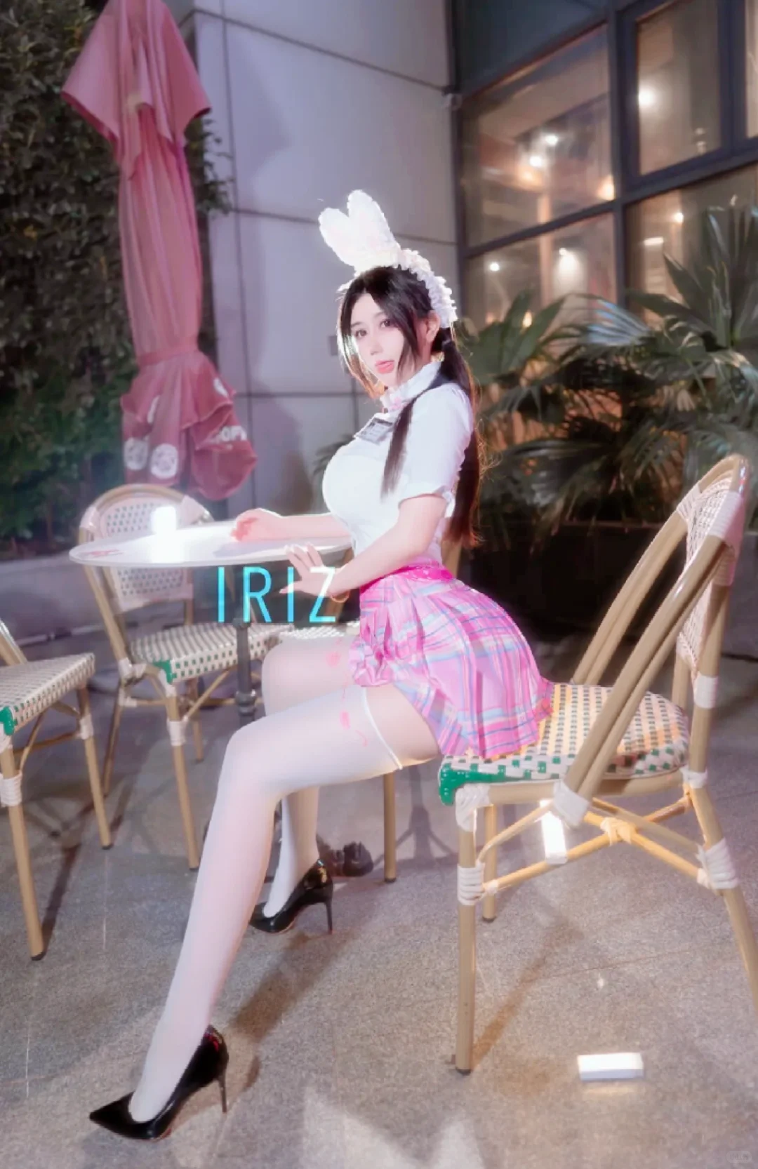 紧身白Tの真空腰发光腿精！白丝透肤のJK学