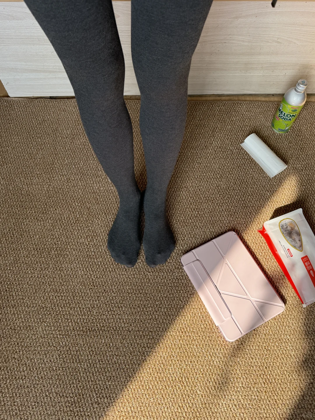 哇！不愧是今年流行的连裤袜🧦