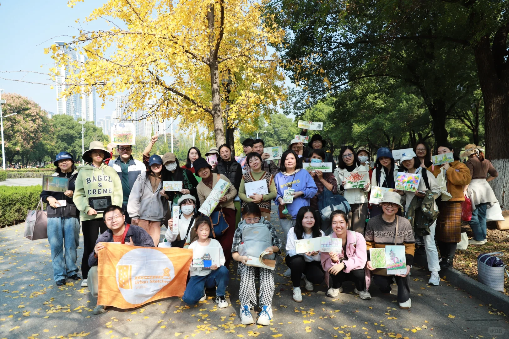 速写武汉 ｜汉口江滩的银杏叶