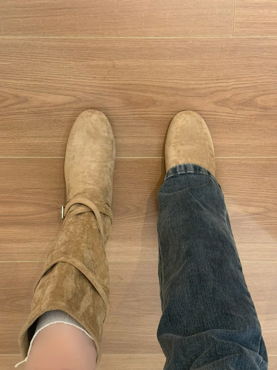 Vintage优雅率性&middot;韩女的4cm秋日丝绒长靴