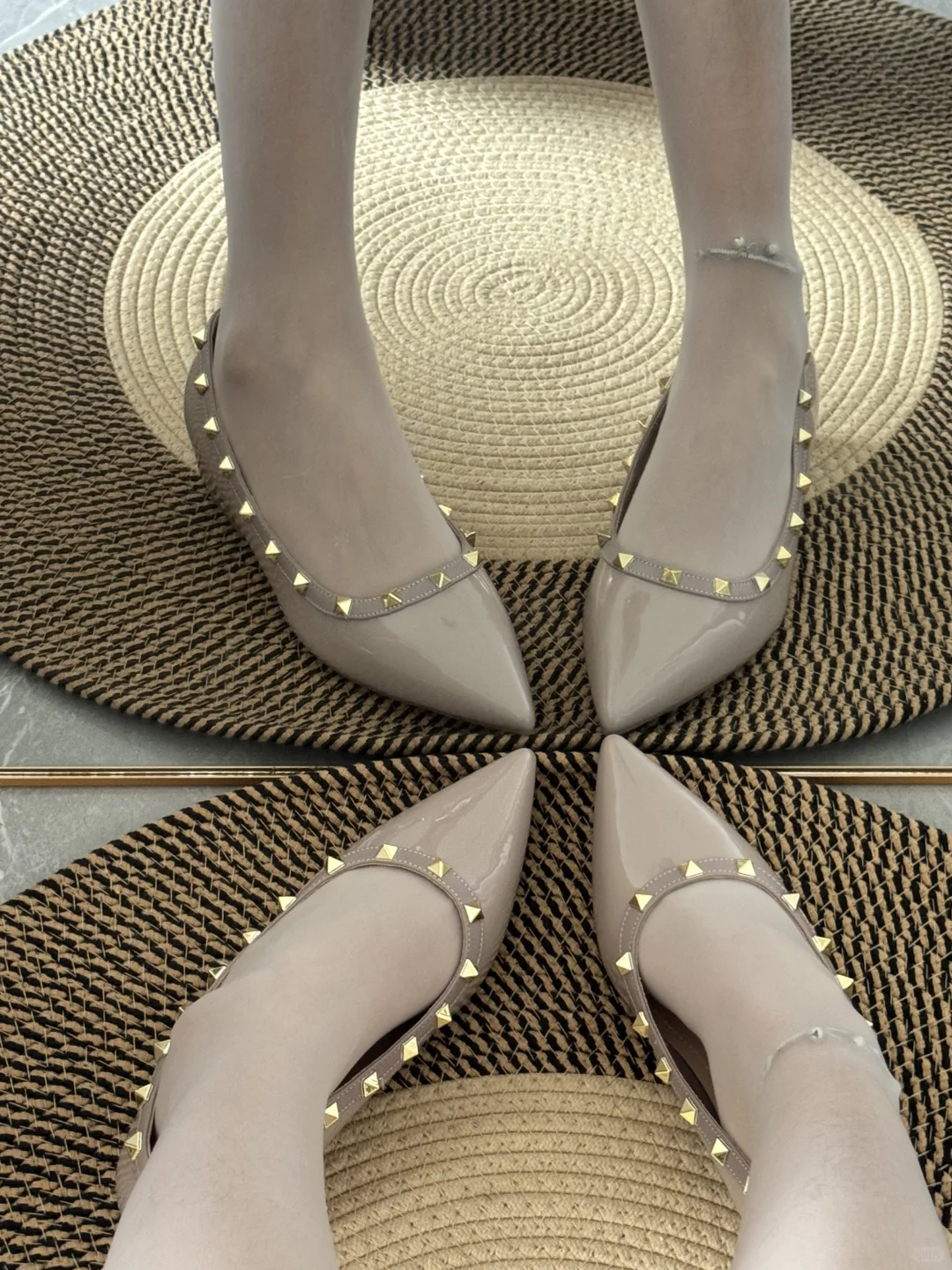 裸色铆钉高跟鞋👠👠👠