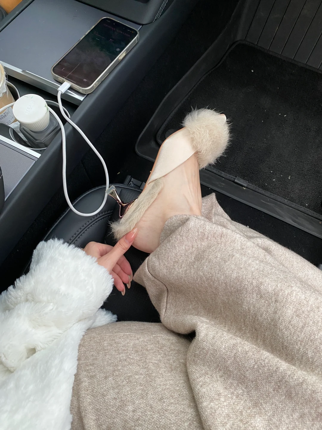 好清冷的毛毛鞋