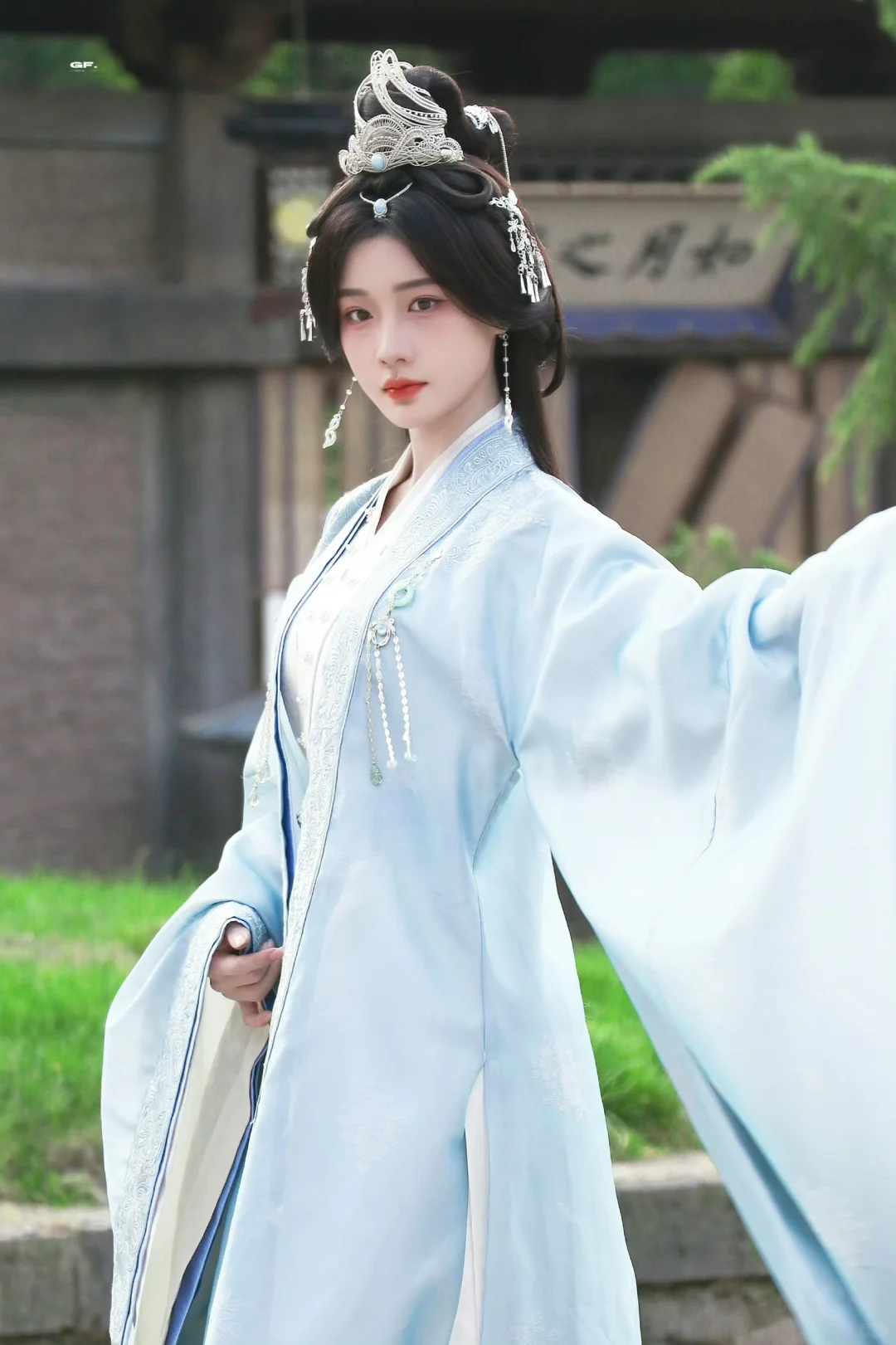 凤凰台上 陈意涵 杜听馨衣柜1️⃣