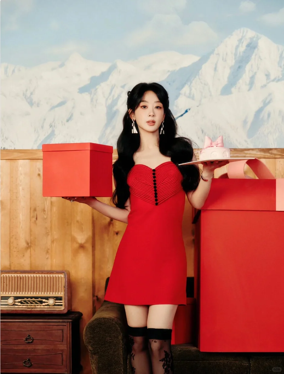 挑战发100位女明星神图21(杨紫)