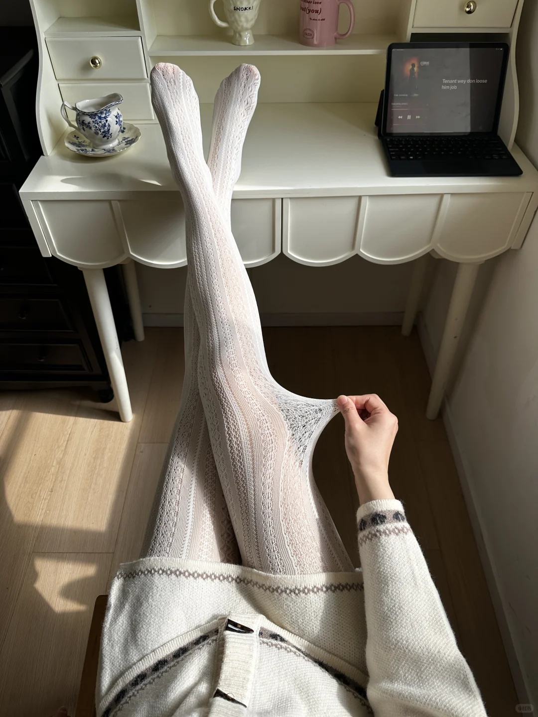 仙里仙气的白色蕾丝袜！太美了