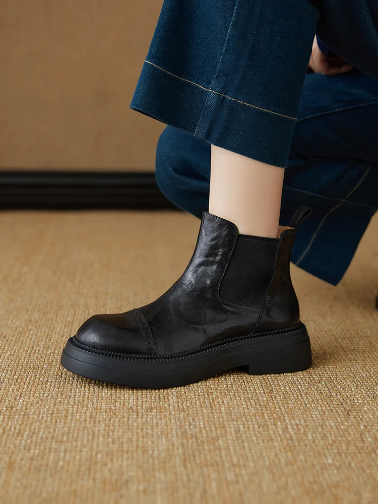 真皮厚底短靴，法式优雅感拉满~