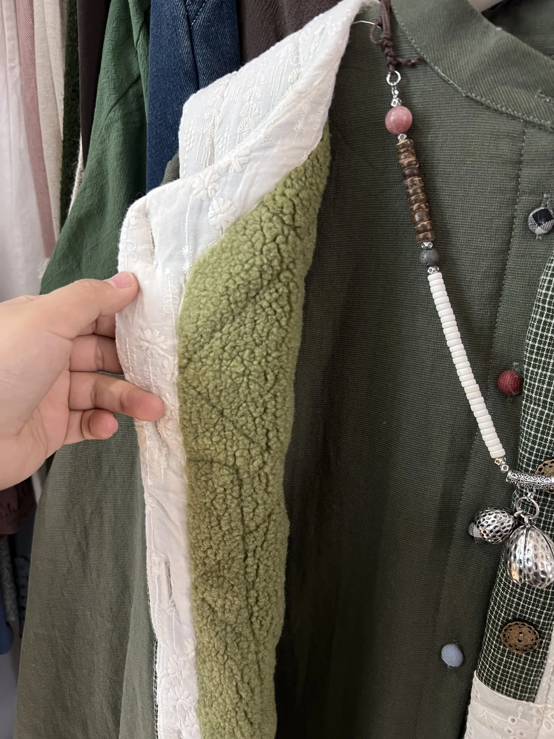 复古氛围感十足的秋冬穿搭、真的好喜欢～