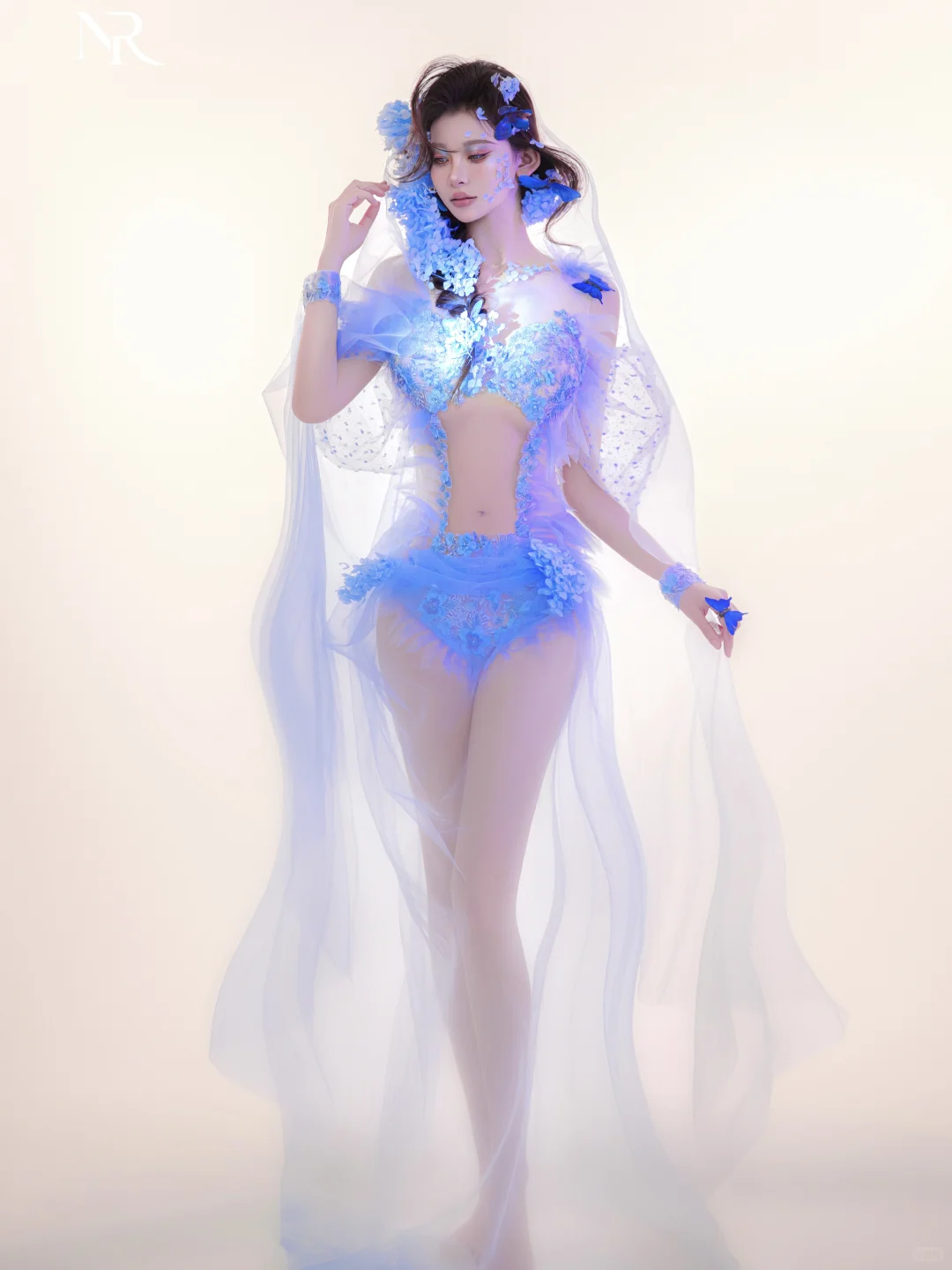 义乌写真｜✨被蓝色系的纯欲写真给惊艳到了！