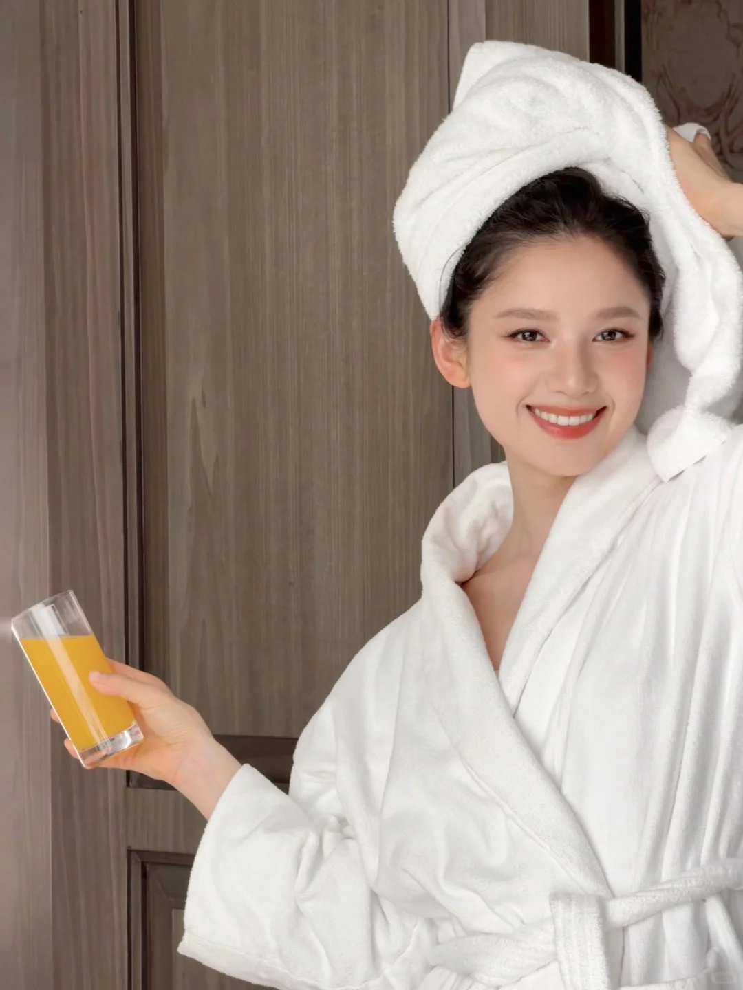 这个世上怎么会有这么美的女孩子呀！！！