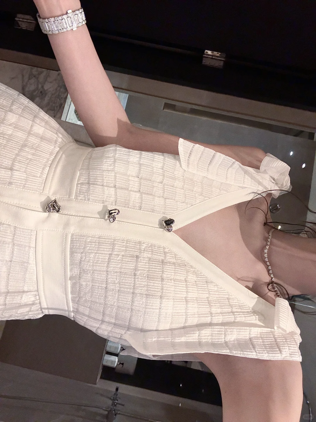 当你们都说我去见全智贤时的这条裙子好美🥰