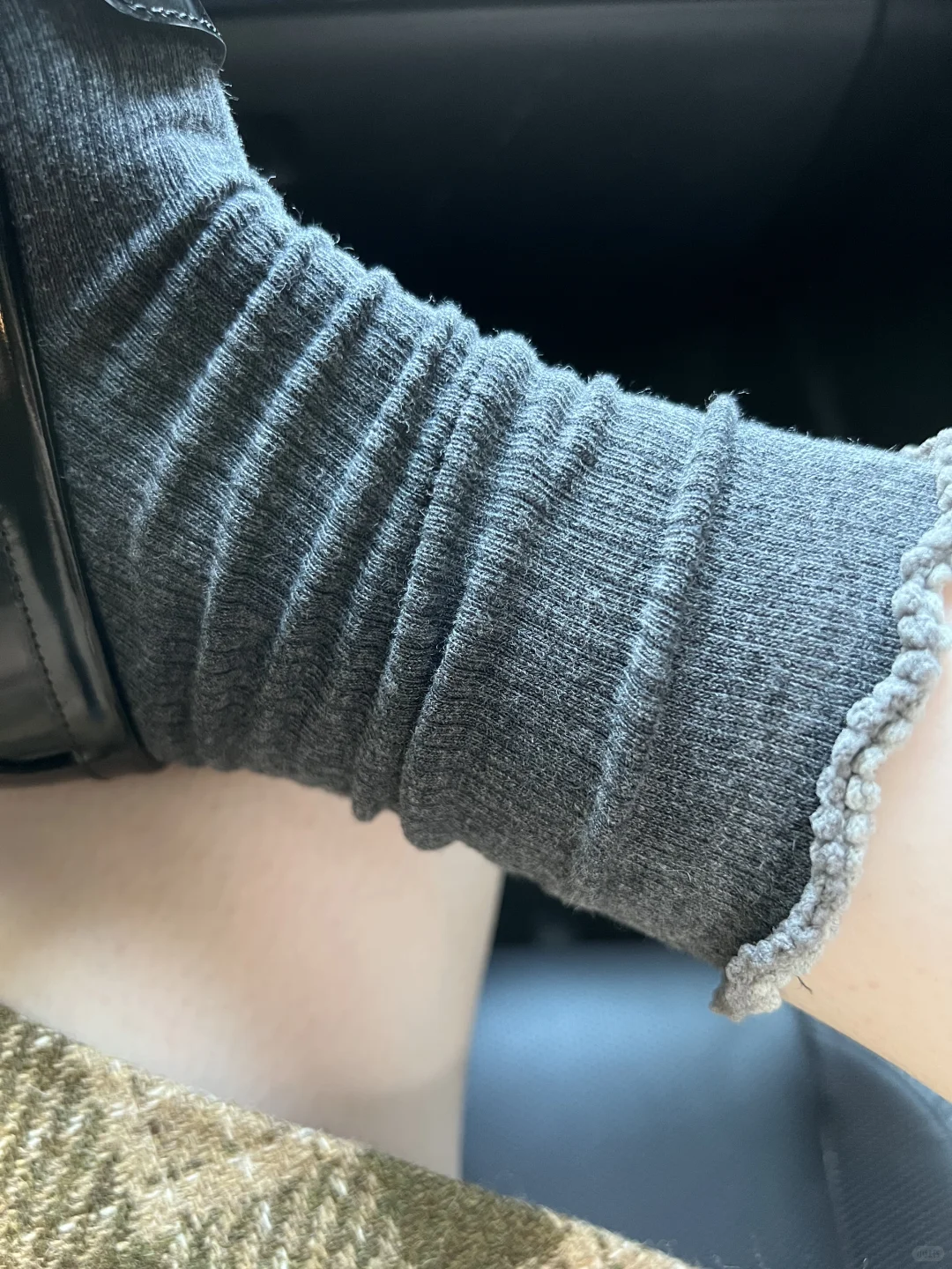 宝！这是你一直在找的灰色袜子吗！