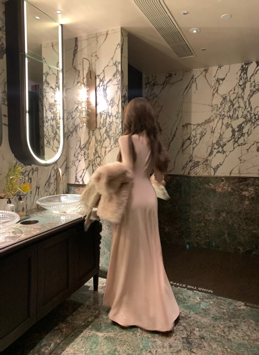 永远拒绝不了实穿又很有设计感的连衣裙🩰