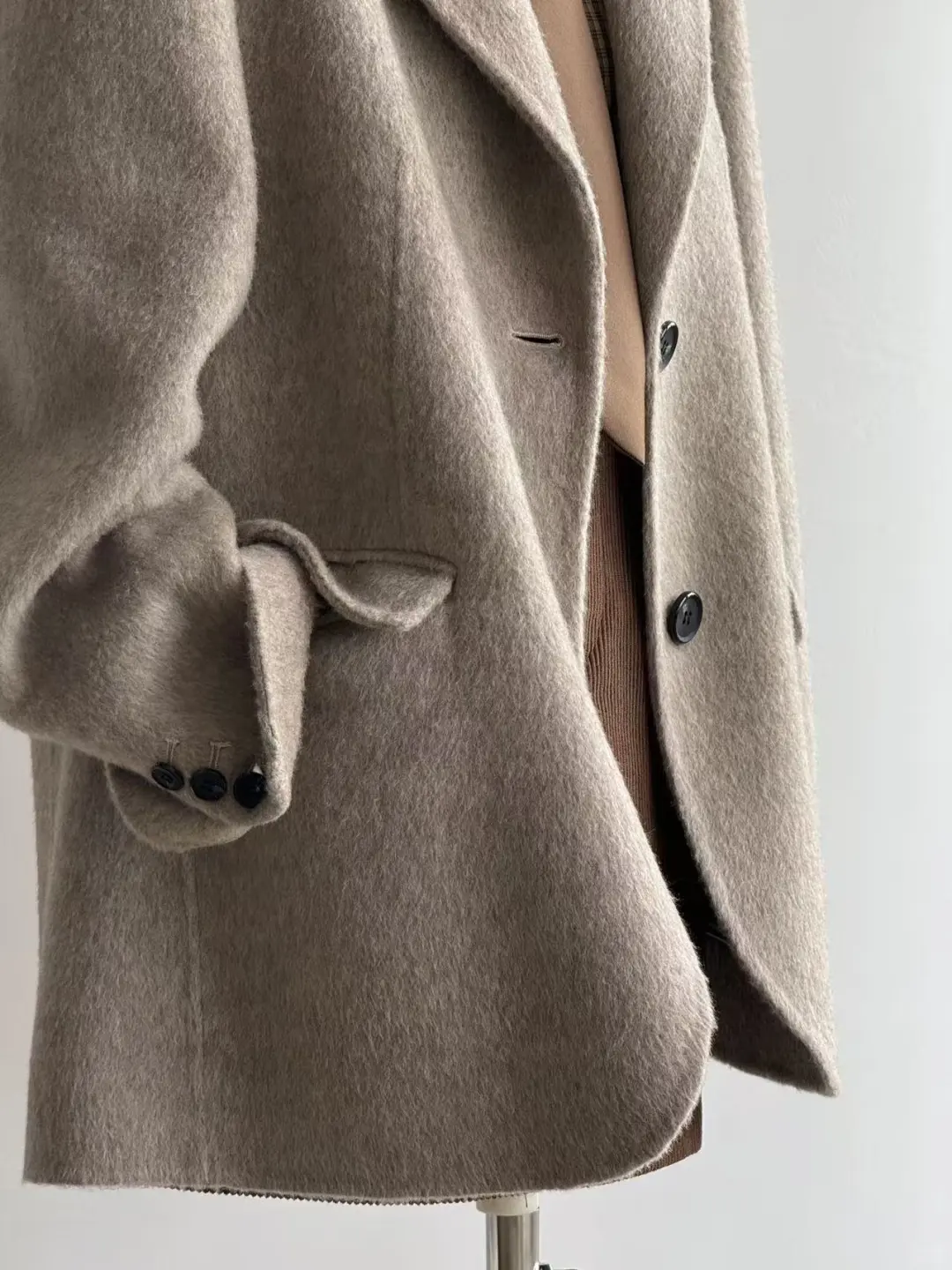 燕麦色搭棕色🤎解锁秋冬复古感穿搭