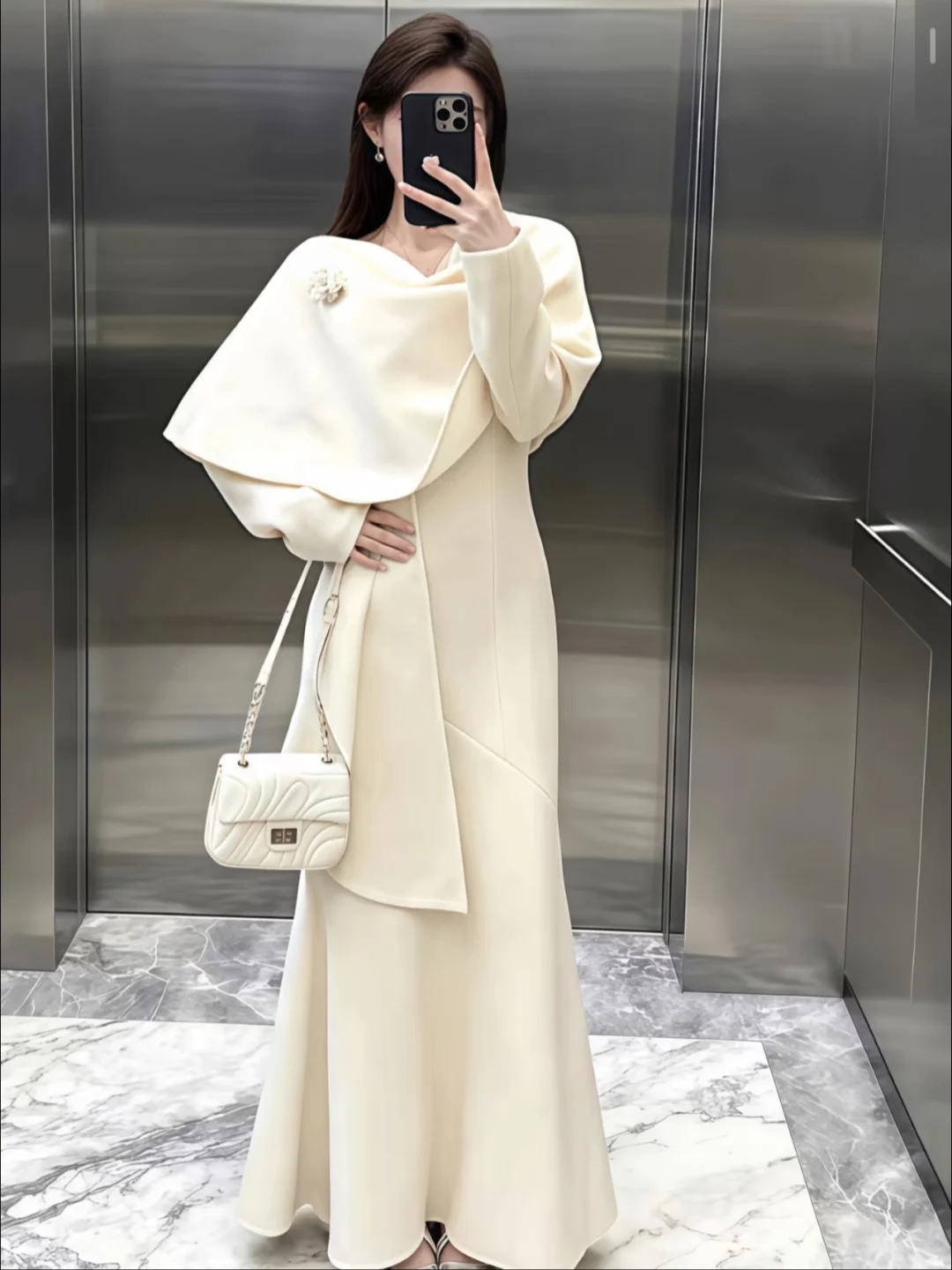 白杏鱼尾裙｜把清冷温柔穿成日常艺术品