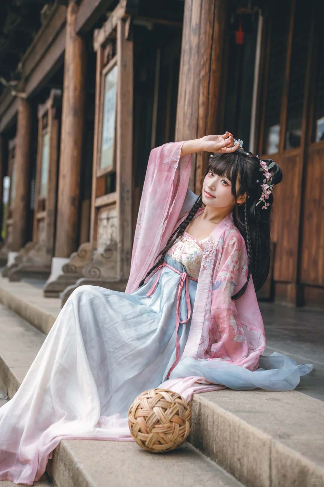 仿佛身处朦胧浅梦