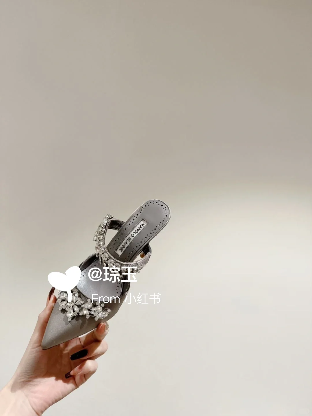 mb灰色高跟鞋太气质了