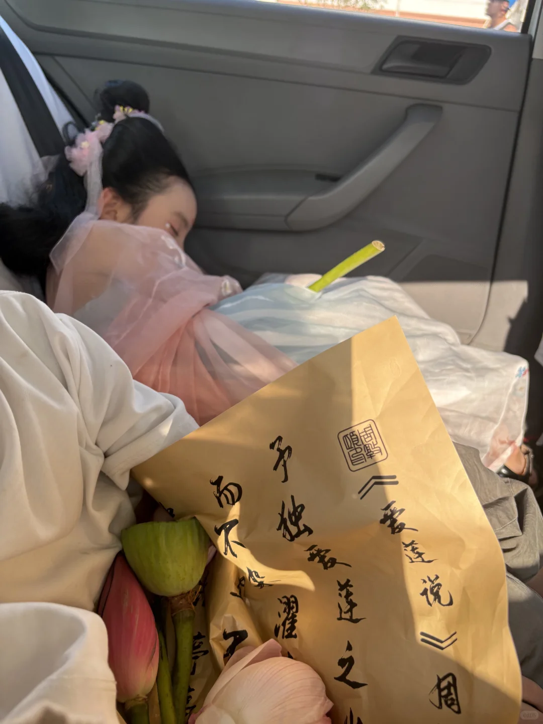 亲子游苏州｜女儿第一次体验古装 还挺有意思