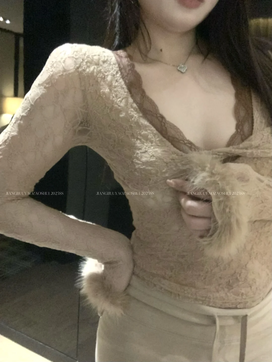 毛毛袖蕾丝透视