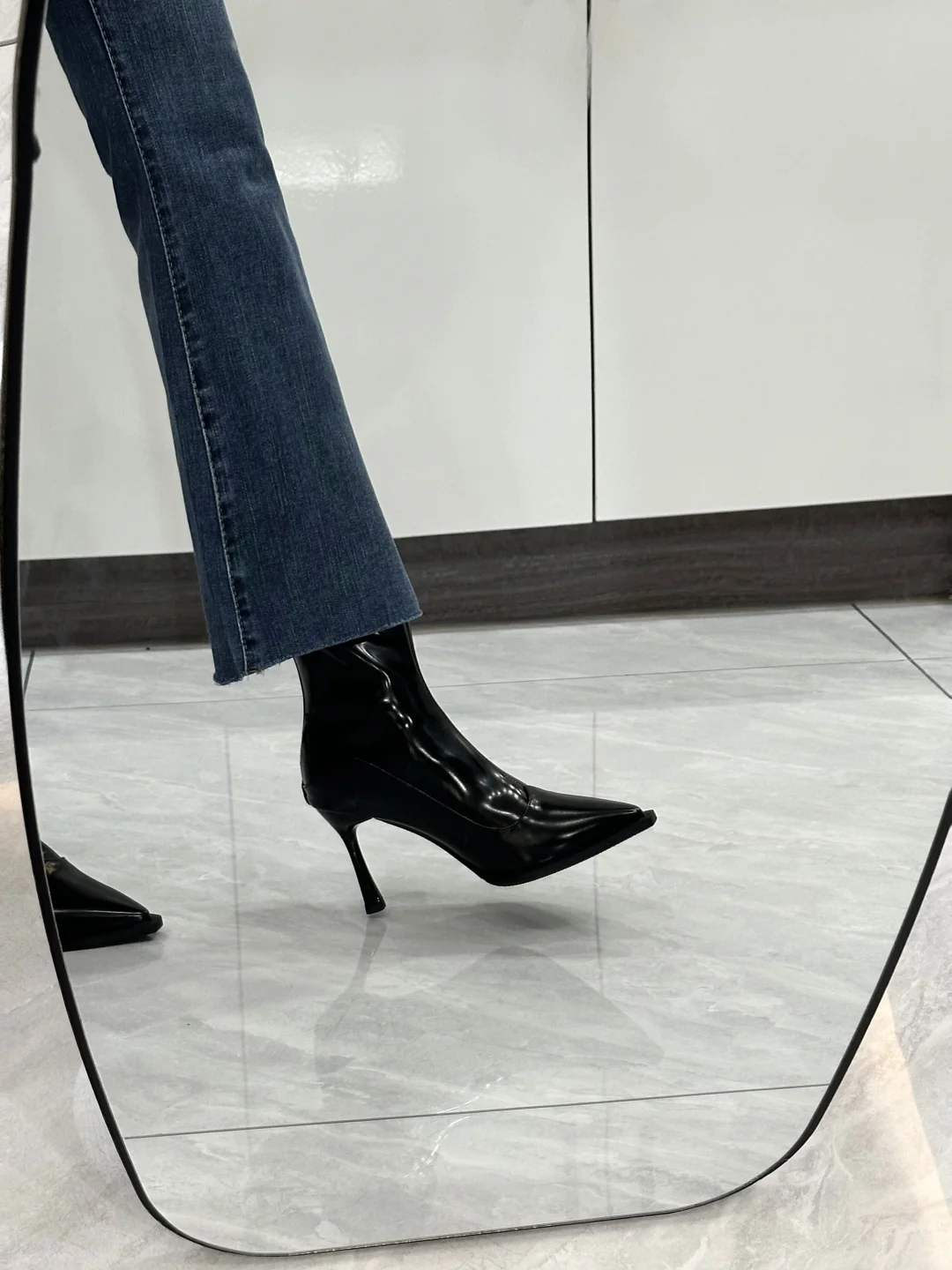 细跟尖头短靴，你们都买了吗～