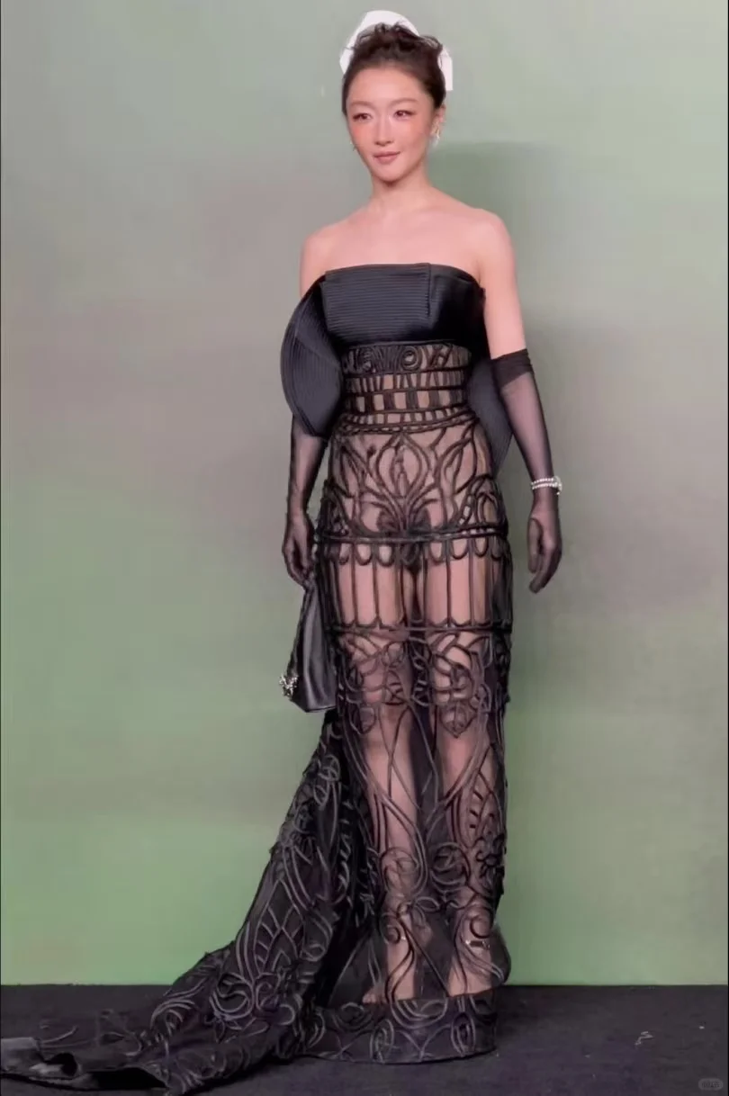 我嘞个，周冬雨也是不上镜的那种。。