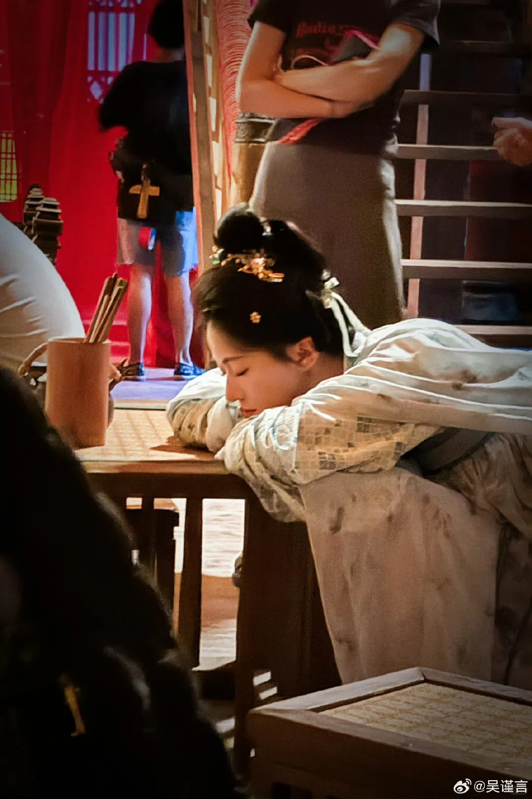 吴谨言晒新剧妆造，是你喜欢的风格吗？！?