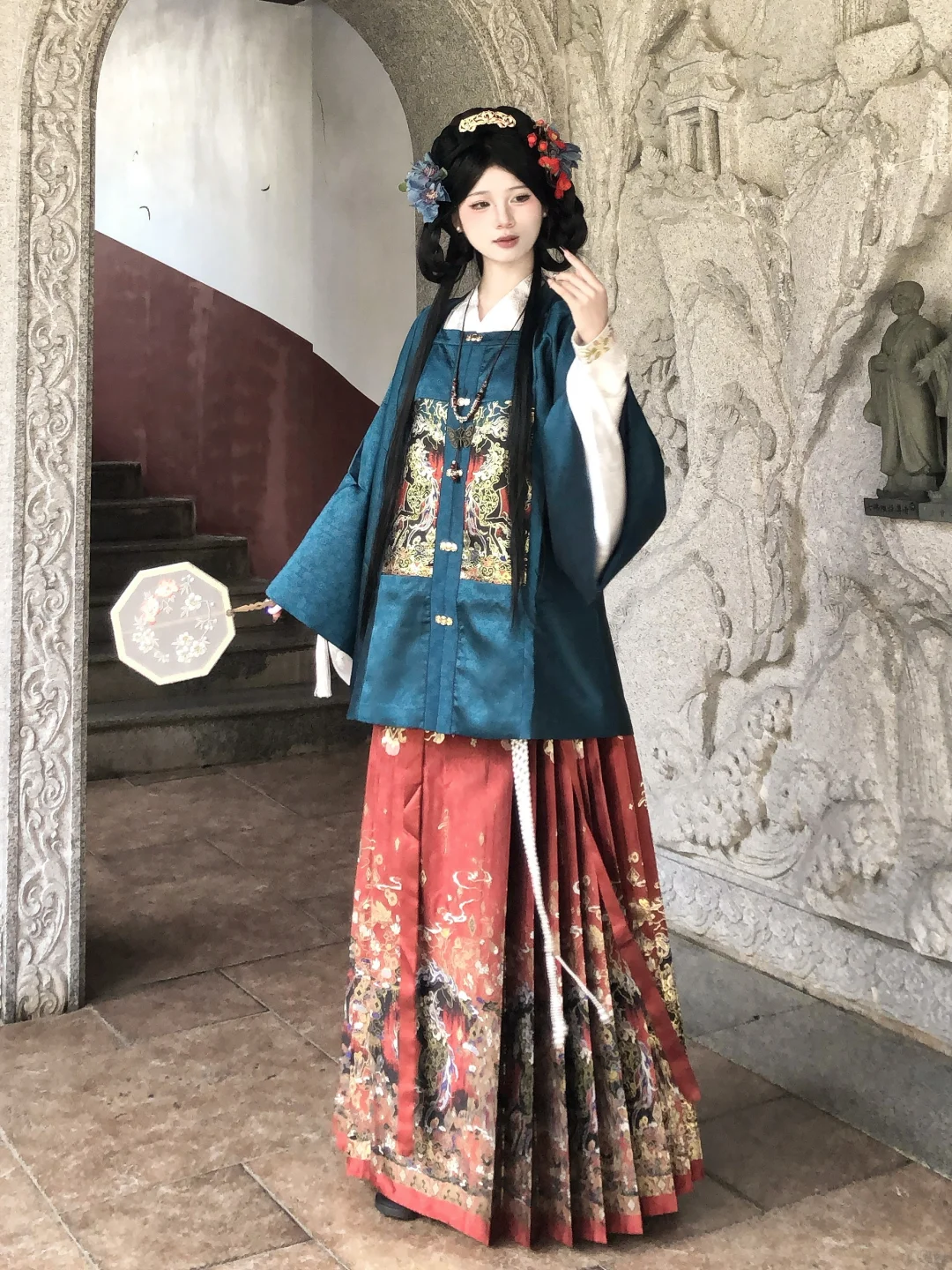 快🦄住这套 马年汉服！穿到240斤的端庄明制