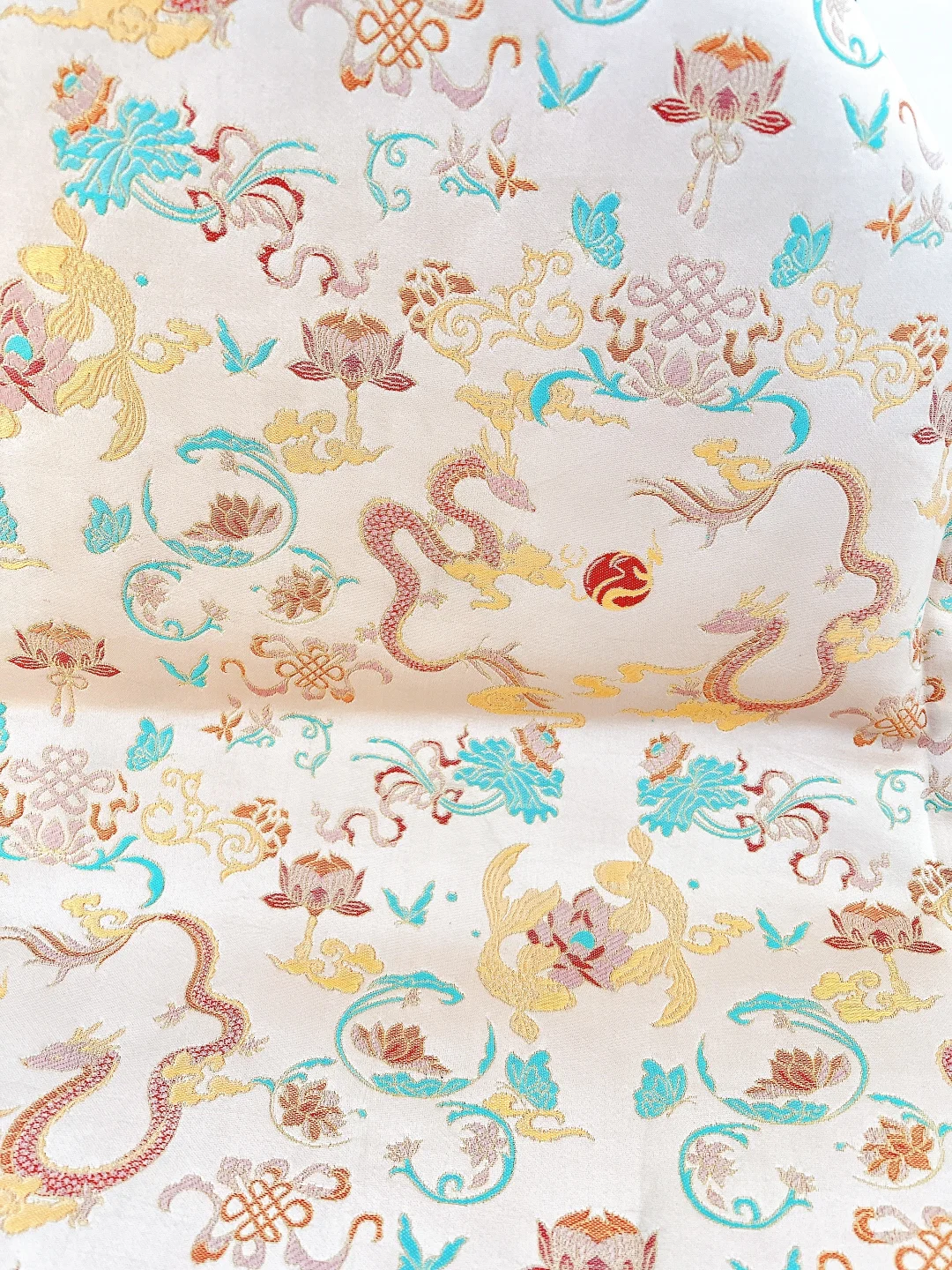 给女宝宝做宋锦小马甲？