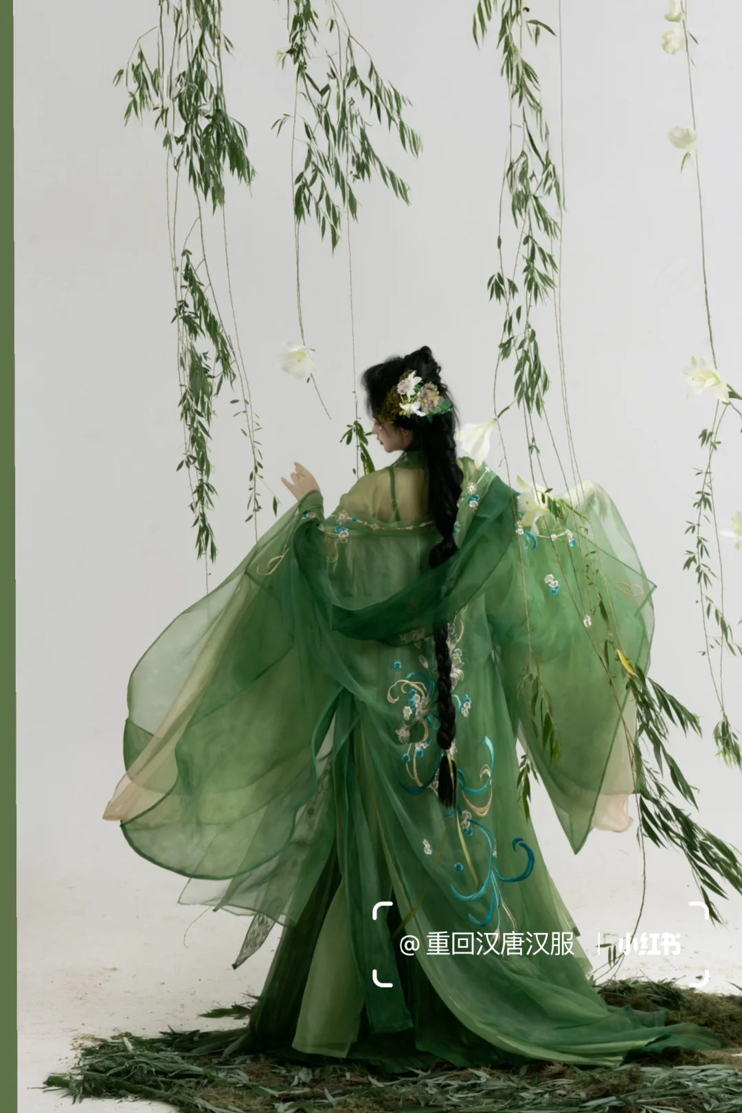 一溪烟柳&middot;新品图透丨绝美绿色系汉元素美衣