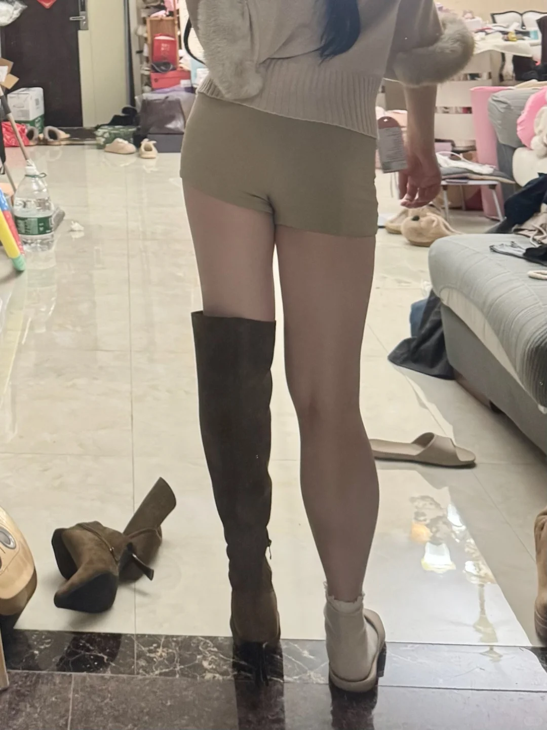 39cm肌肉腿live实况试穿高跟靴👢巨修饰腿型